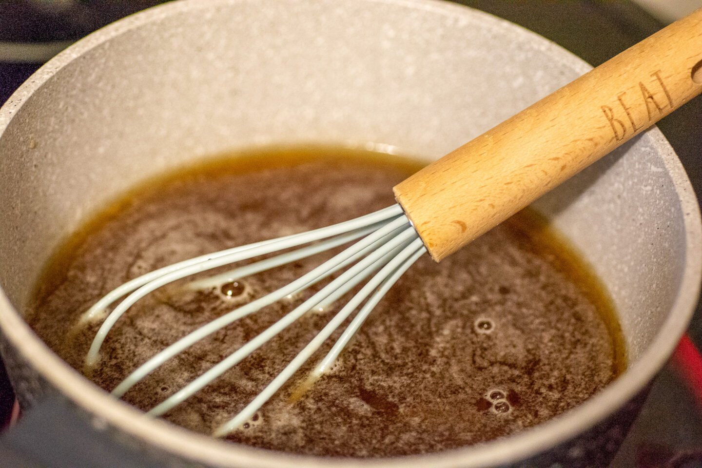 making keto maple syrup