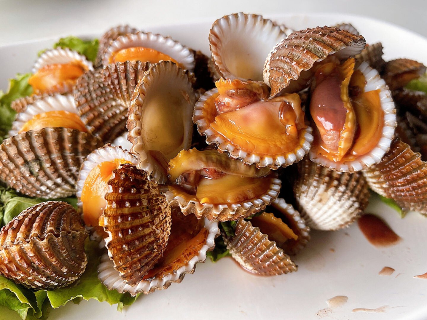 clams boiled in water and vinegar