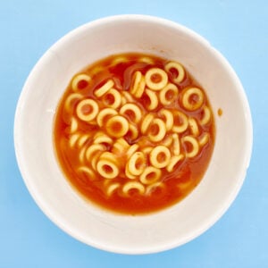 spaghettios in a bowl