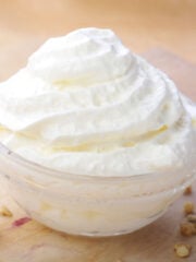 Starbucks Whipped Cream: Ingredients and an Easy Recipe