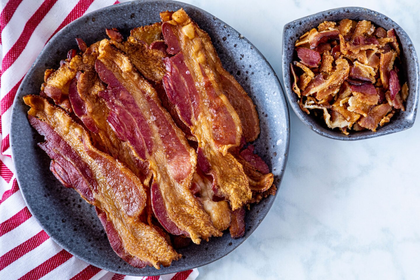 bacon strips and bacon crumbles