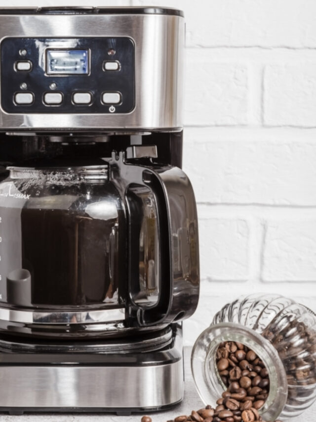 5 Best Coffee Makers That Keep Coffee Hot in 2022 Tastylicious