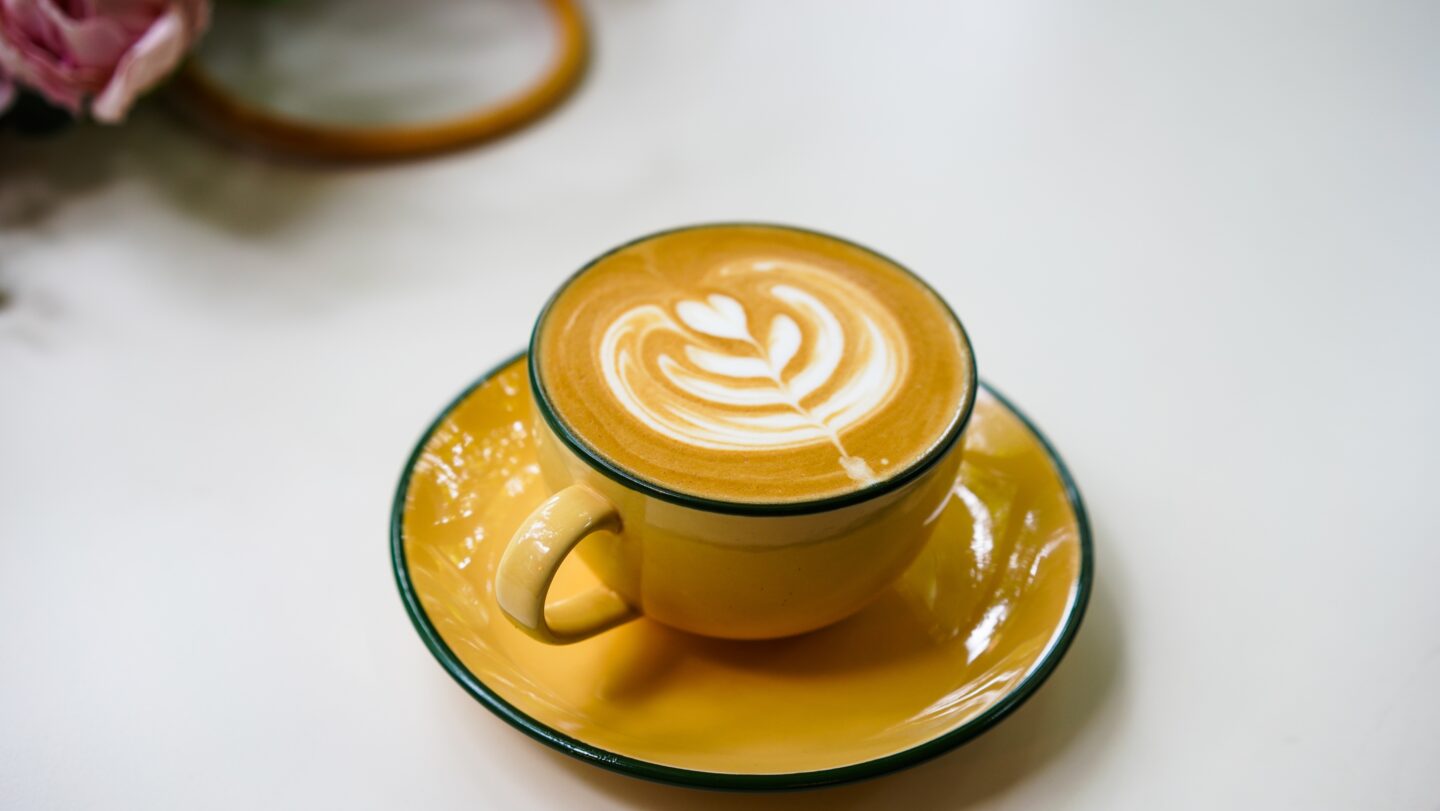 Latte,Art,Hot,Coffee,With,Tulip,Milk,Latte,Art,On