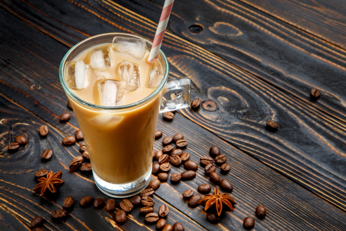 iced-coffee-in-a-glass-cup