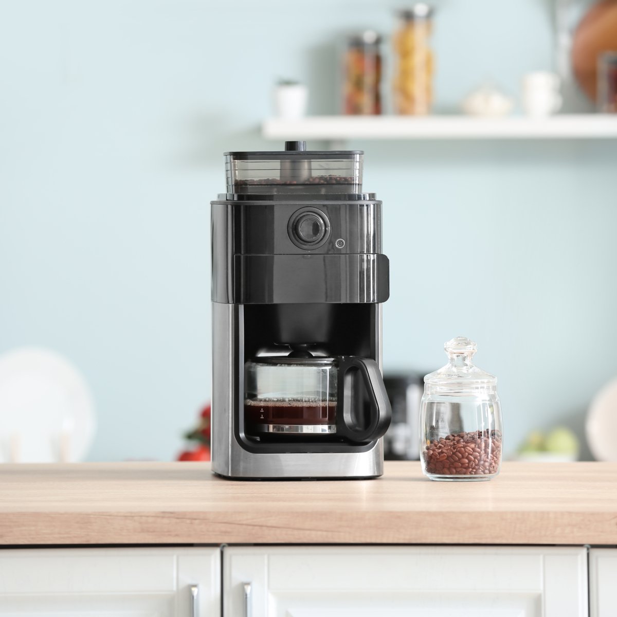 modern-coffee-machine-on-a-kitchen-table