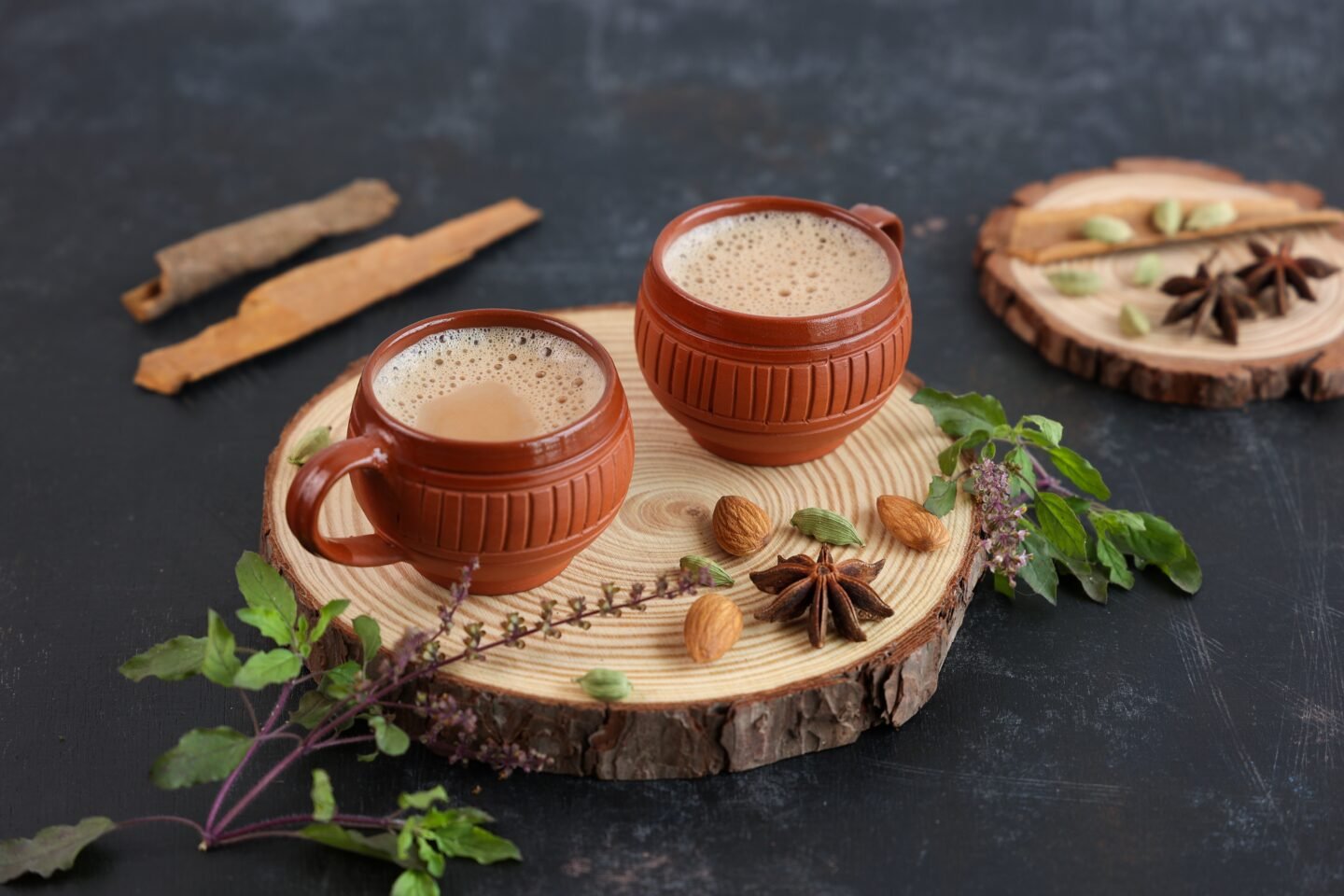 two-cups-of-chai-tea-with-milk-and-spices