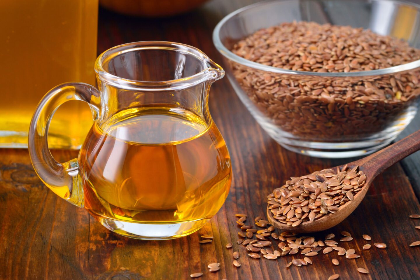 flaxseed oil with raw flax seeds