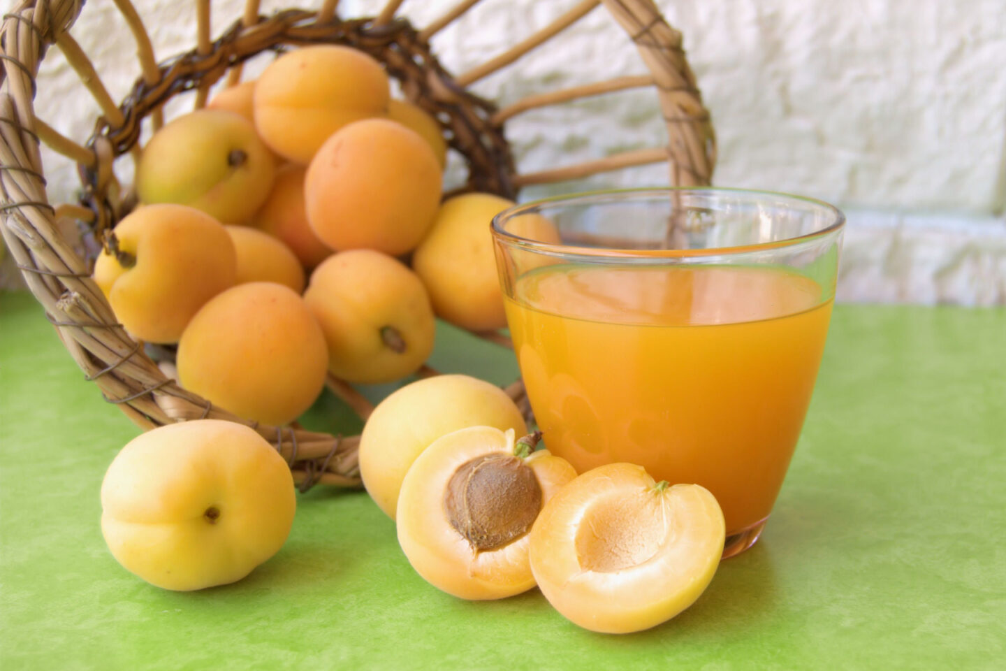 fresh apricot juice with raw fruits
