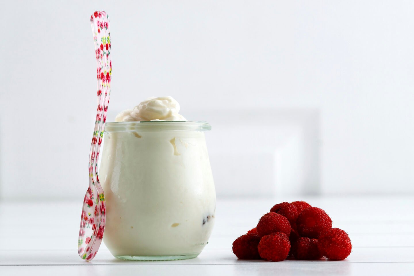 Plain Greek Yogurt with Fresh Raspberries