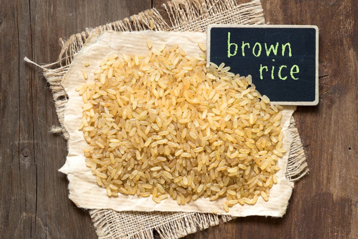 brown rice in a heap