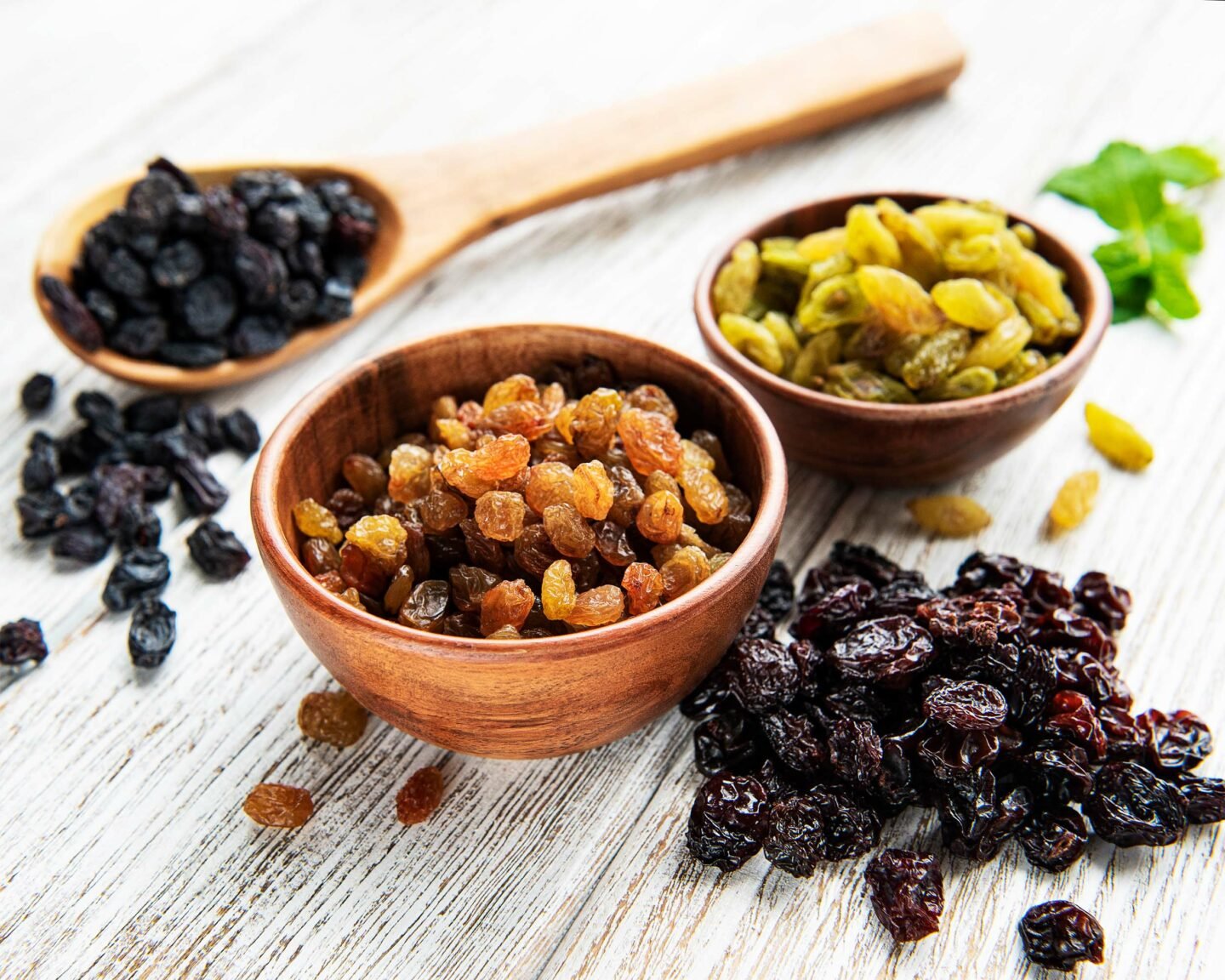 Are Raisins Acidic or Alkaline? - Tastylicious