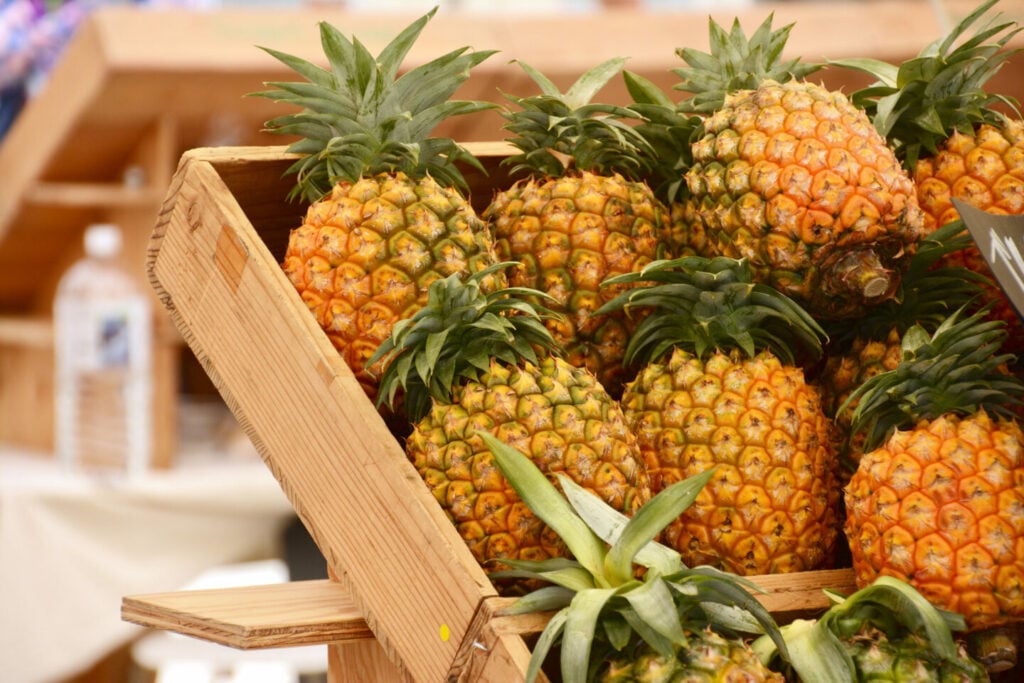 is-pineapple-acidic-or-alkaline-tastylicious