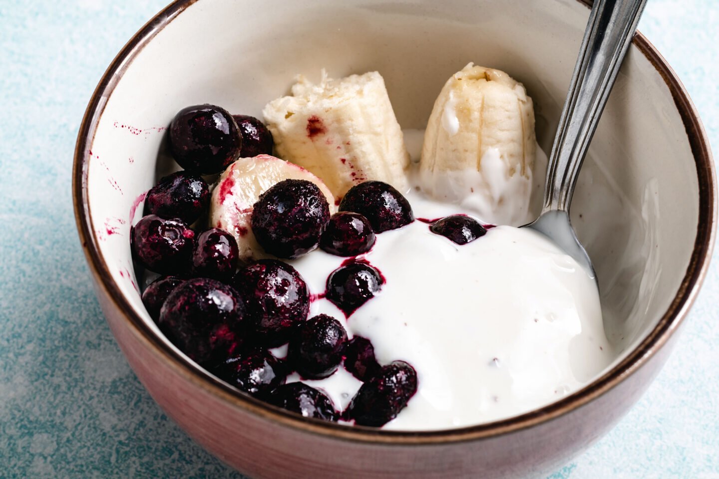 yogurt with banana blueberries and chocolate