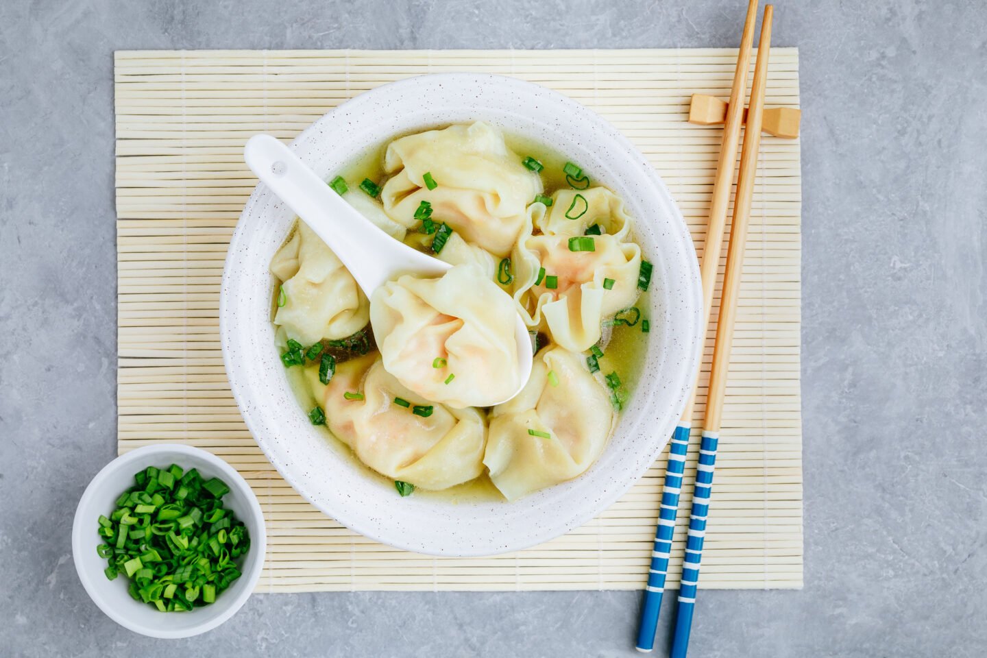 wonton soup bowl