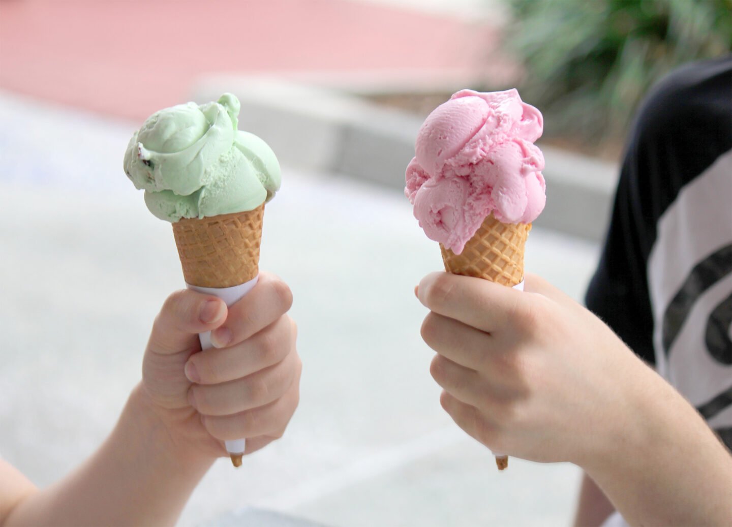 kids holding ice cream cones