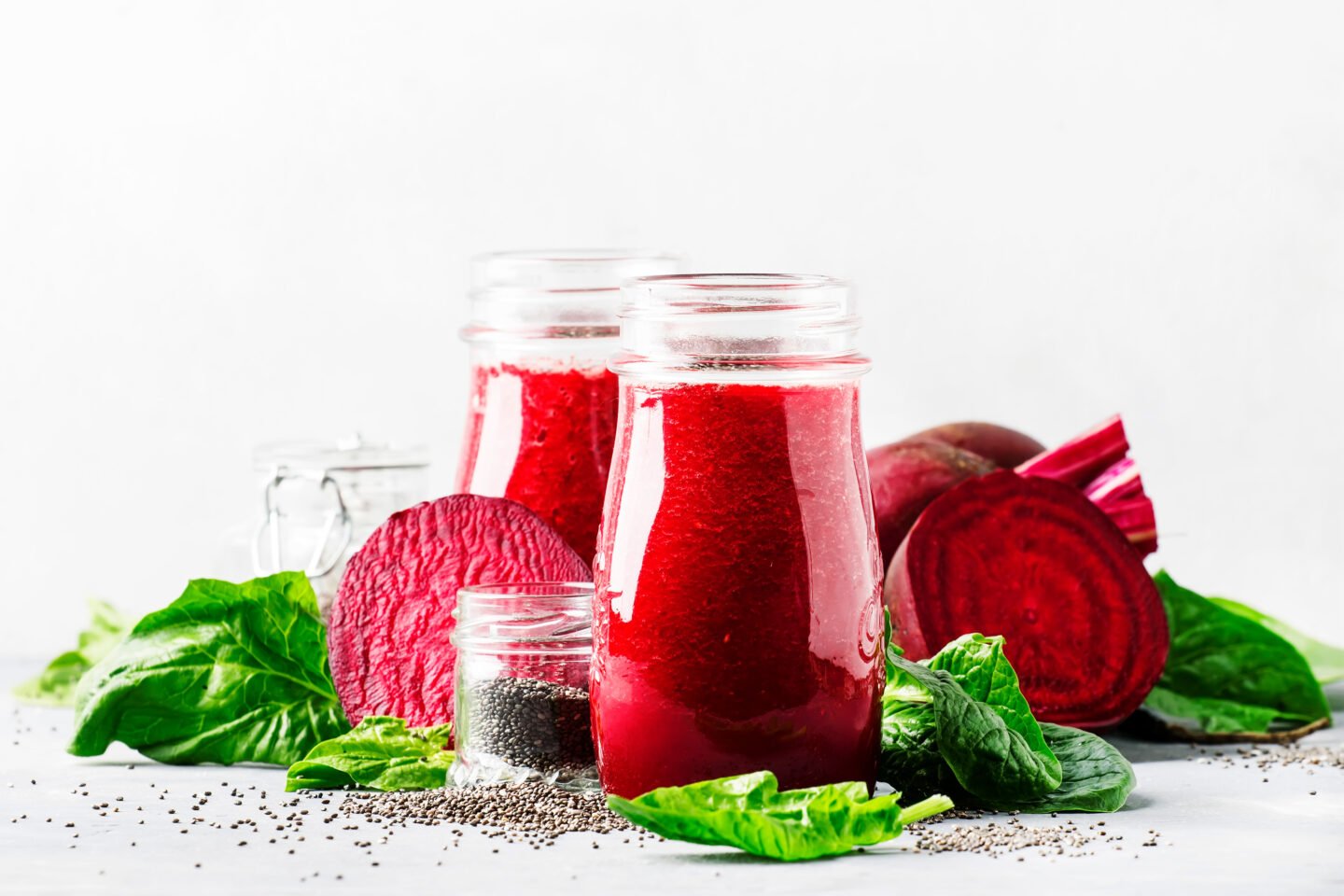 beet juice from raw beets and spinach with chia