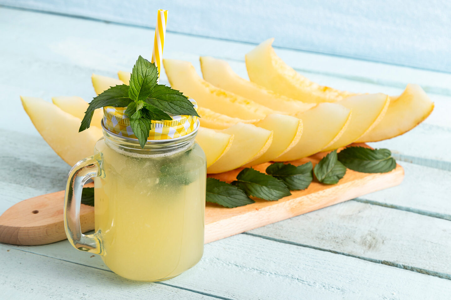 cold cantaloupe melon juice